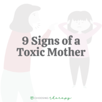 9 Signs Of A Toxic Mother & The Effects Of Being Raised By One